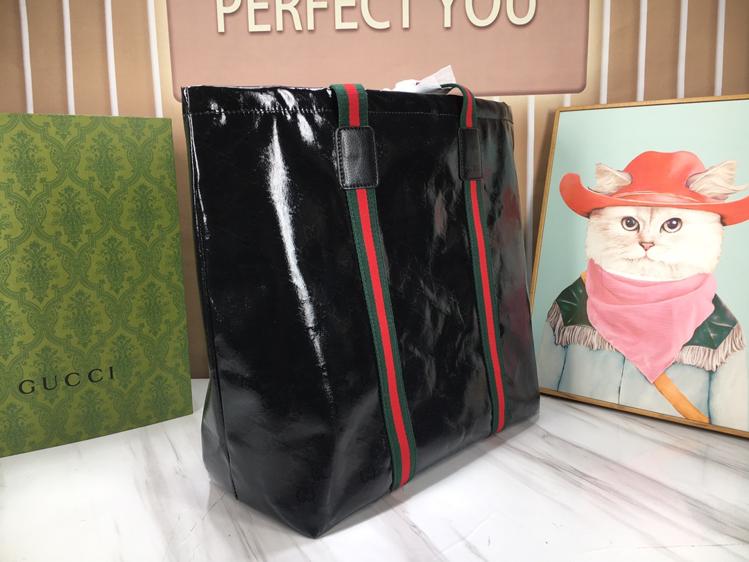 Gucci Shopping Bags